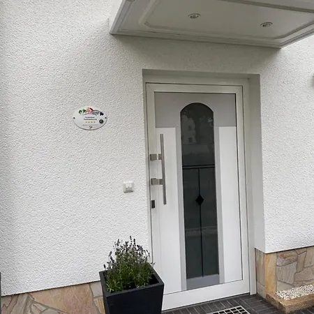Casa Harmonia Ferienhaus- Ruhig Und Gemuetlich Am Pestalozzipark, Gesundbrunnen Apartament *